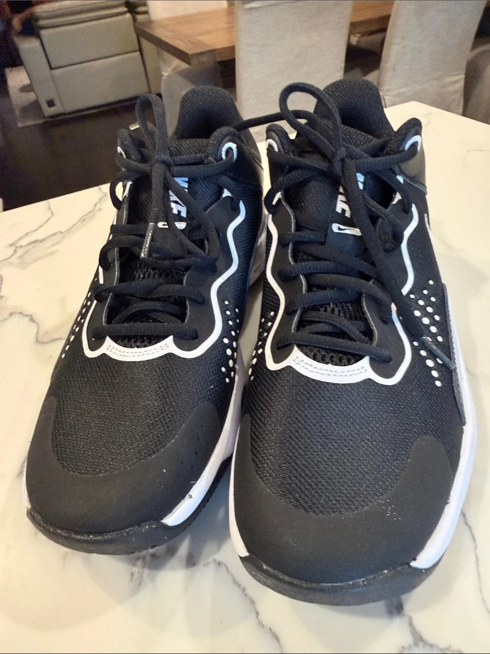 Nike Fly By Mid 3 sneaker men’s size 8.5 excellent condition.